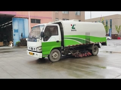 Xe tải quét đường