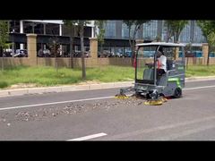 Xem Tại Sao Nên Chọn Máy Quét Sàn Công Suất Cao: Thiết Kế Không Dây Điện để Vệ Sinh Hiệu Quả