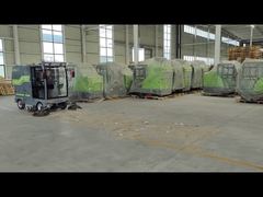 Cận cảnh: Máy quét công nghiệp cỡ lớn có người lái: Thu gom bụi/mảnh vỡ công suất cao cho khu vực rộng lớn